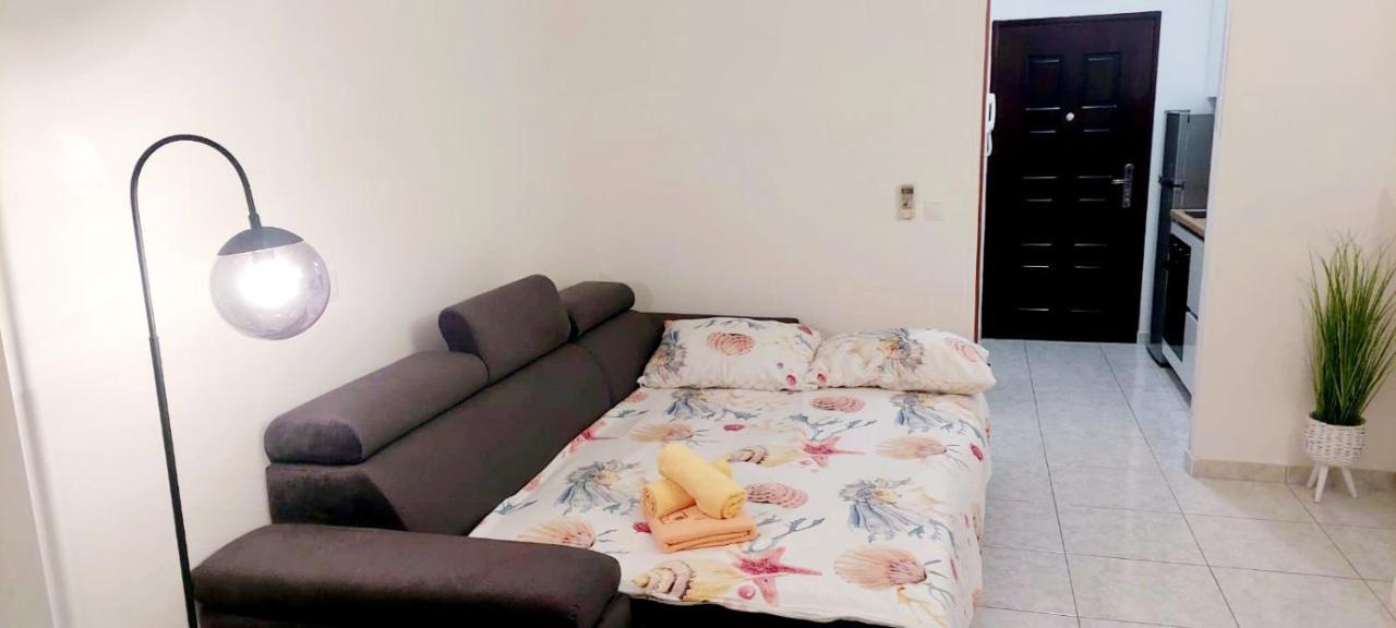 Mihaela Studio Apartmans 150M Near The Beach Kastela Dış mekan fotoğraf
