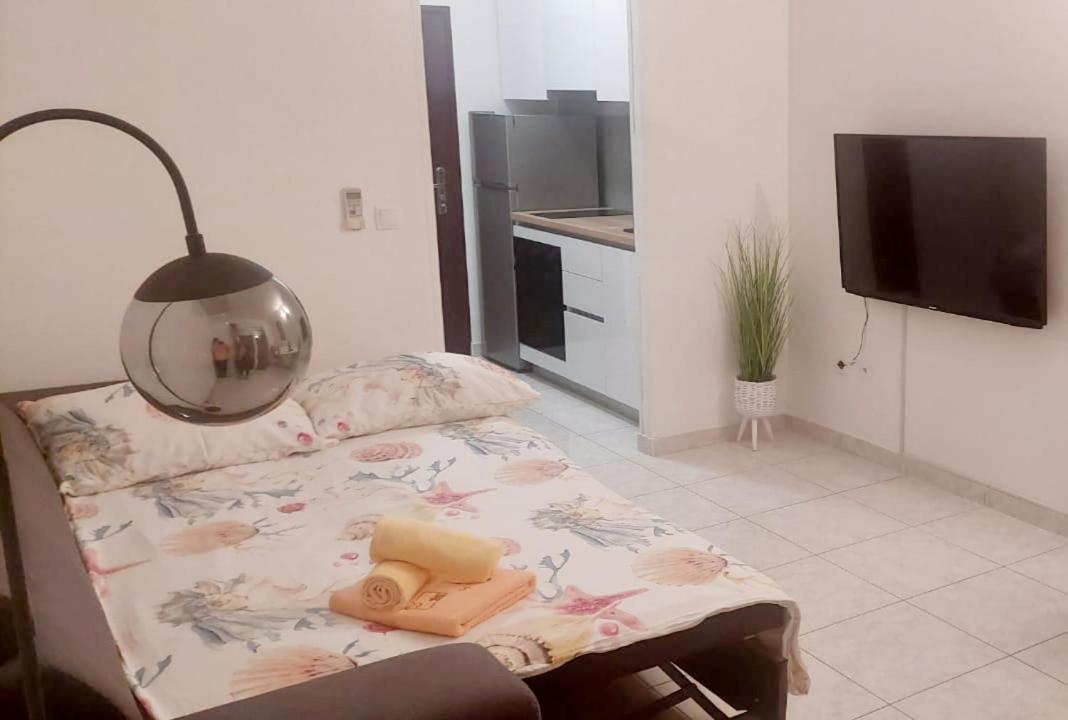 Mihaela Studio Apartmans 150M Near The Beach Kastela Dış mekan fotoğraf