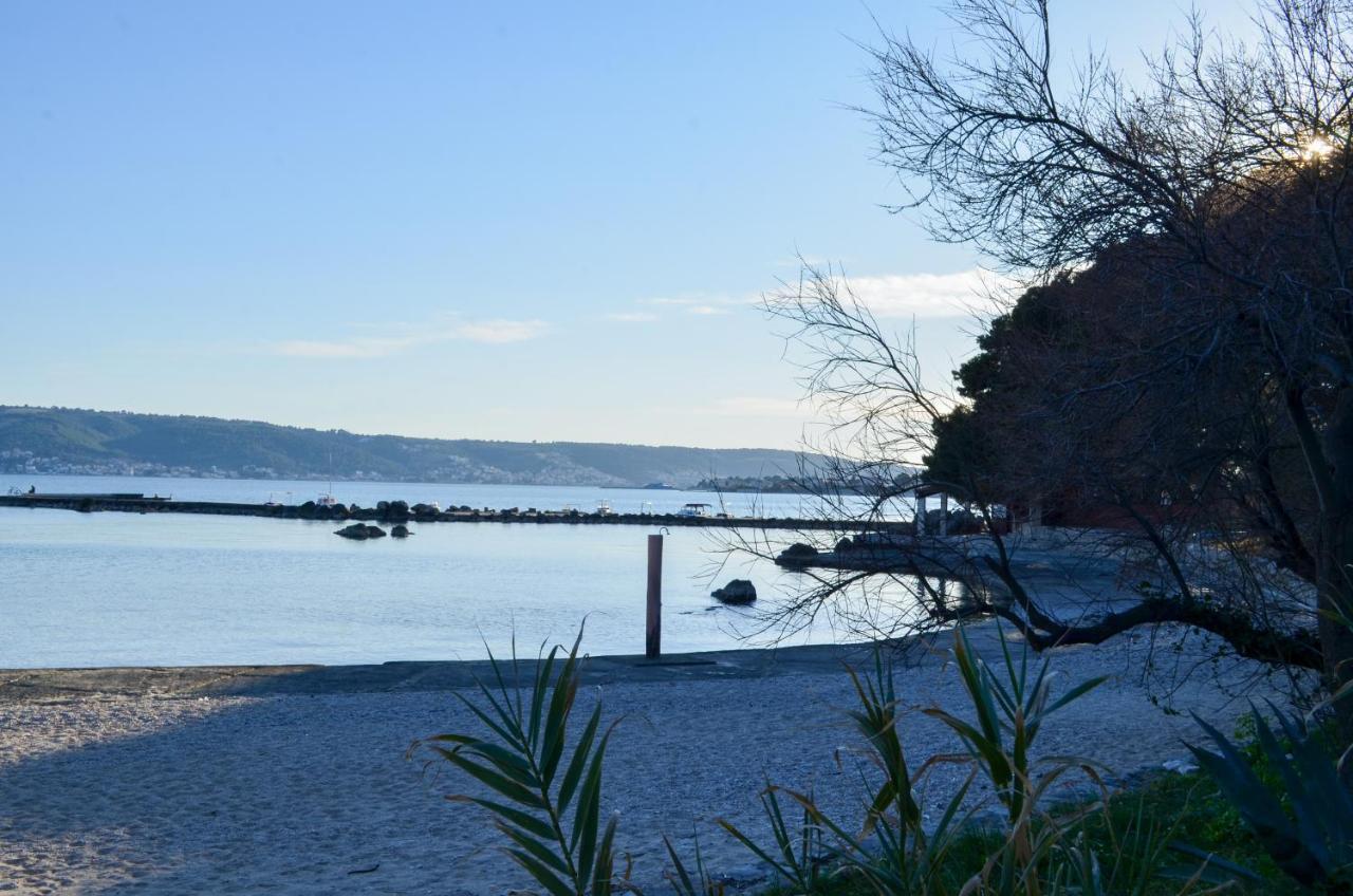 Mihaela Studio Apartmans 150M Near The Beach Kastela Dış mekan fotoğraf