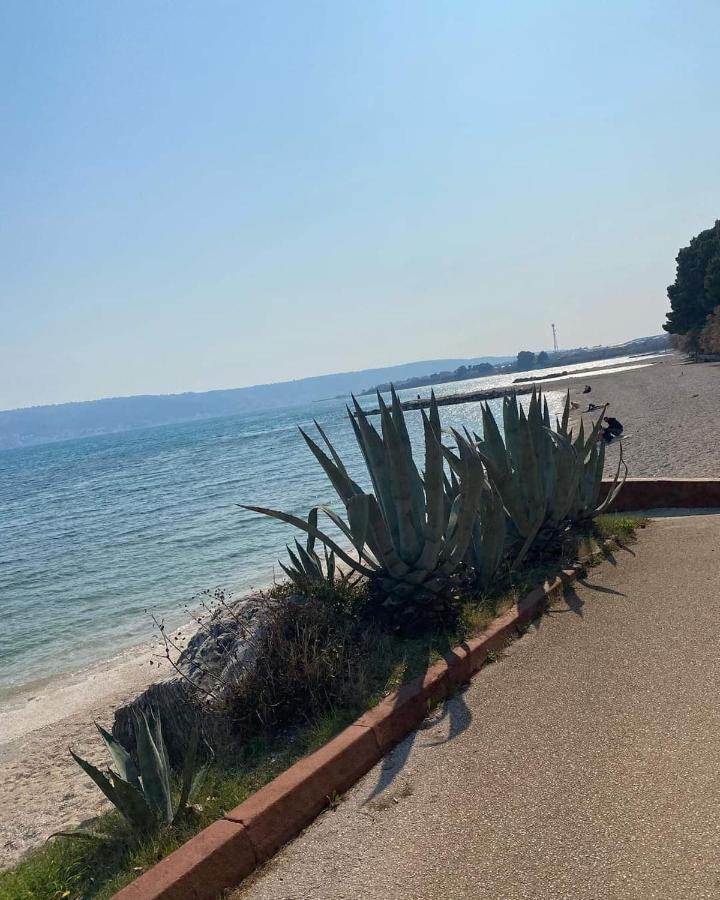 Mihaela Studio Apartmans 150M Near The Beach Kastela Dış mekan fotoğraf