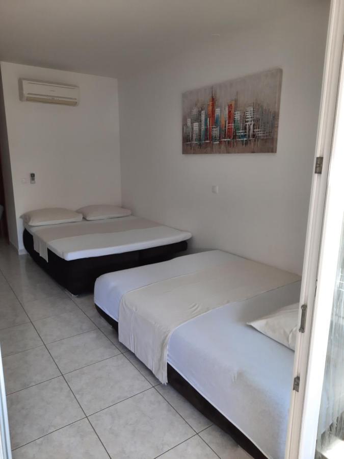 Mihaela Studio Apartmans 150M Near The Beach Kastela Dış mekan fotoğraf