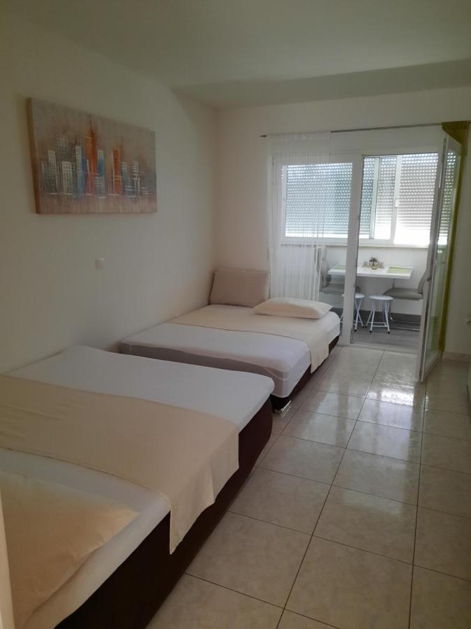 Mihaela Studio Apartmans 150M Near The Beach Kastela Dış mekan fotoğraf