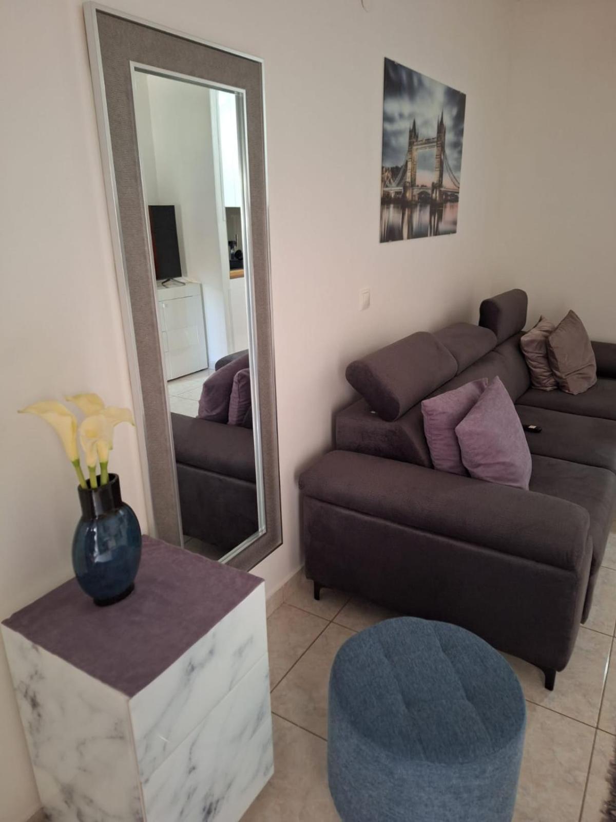 Mihaela Studio Apartmans 150M Near The Beach Kastela Dış mekan fotoğraf